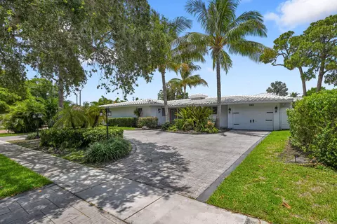 901 SE 12th Ave, Deerfield Beach, FL 33441