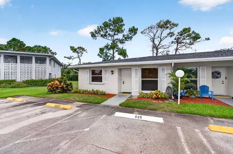 2830 SW 15th St #6-A, Delray Beach, FL 33445