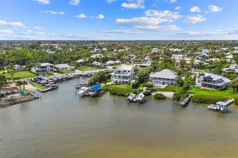 View/Area - 5675 SE Orange St, Stuart, FL 34997 photo 11 of 15
