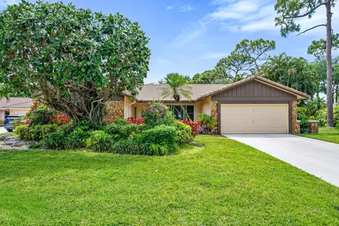 2493 Timbercreek Cir NW, Boca Raton, FL 33431