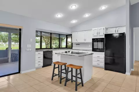 2311 SE Bowie St, Port Saint Lucie, FL 34952