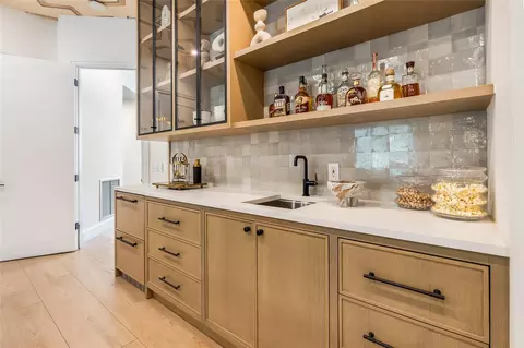 Kitchen - 2825 Hackney Rd, Weston, FL 33331 photo 7 of 7