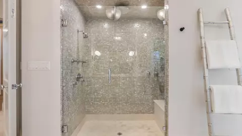 Bath - 2825 Hackney Rd, Weston, FL 33331 photo 5 of 16