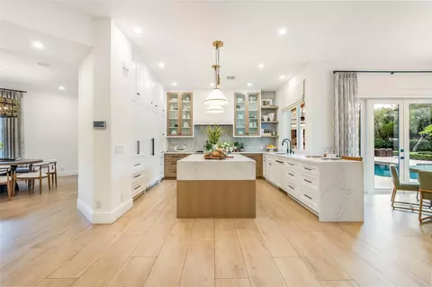 Kitchen - 2825 Hackney Rd, Weston, FL 33331 photo 5 of 7
