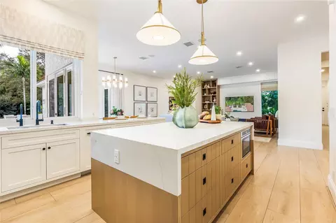 Kitchen - 2825 Hackney Rd, Weston, FL 33331 photo 3 of 7