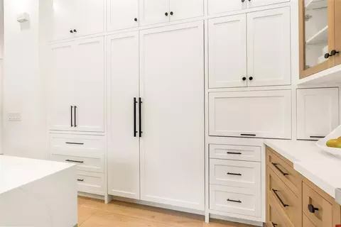 Kitchen - 2825 Hackney Rd, Weston, FL 33331 photo 4 of 7
