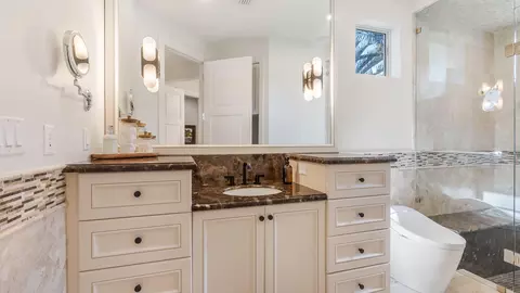 Bath - 2825 Hackney Rd, Weston, FL 33331 photo 8 of 16