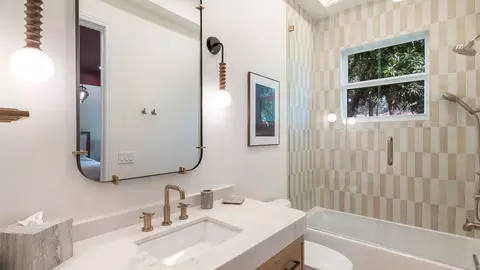 Bath - 2825 Hackney Rd, Weston, FL 33331 photo 10 of 15