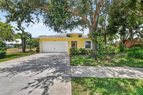 459 NE 1st Ave, Deerfield Beach, FL 33441