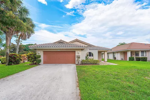 6290 Sweet Maple Ln, Boca Raton, FL 33433