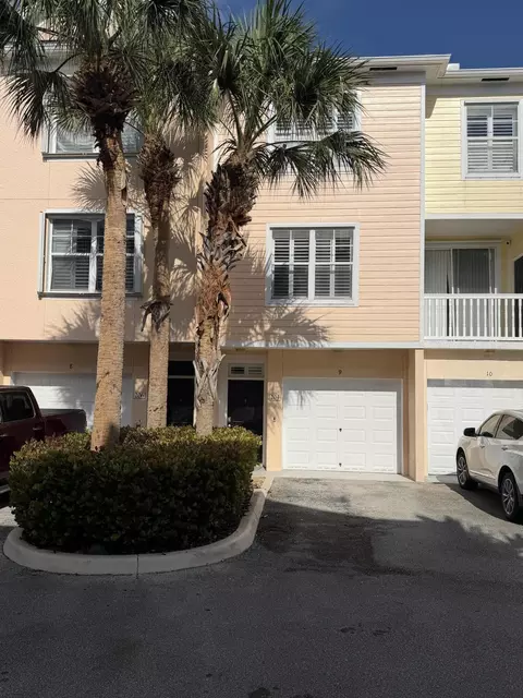 155 Galicia Way #204, Jupiter, FL 33458