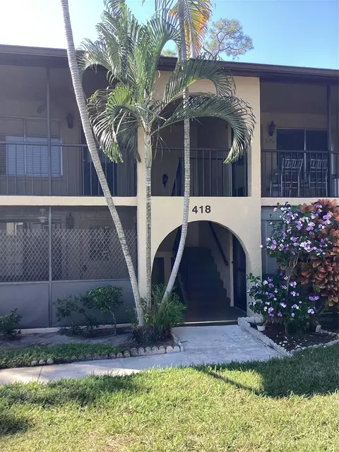418 Pine Glen Ln #C2, Greenacres, FL 33463