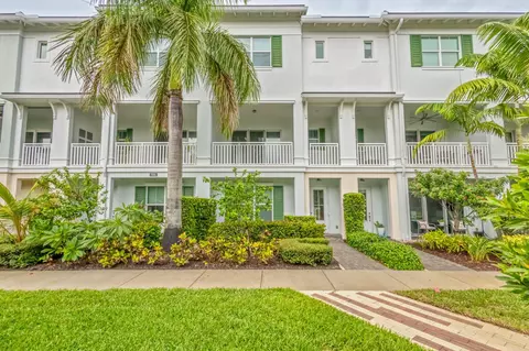 7089 Edison Pl, Palm Beach Gardens, FL 33418