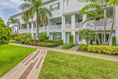 7089 Edison Pl, Palm Beach Gardens, FL 33418