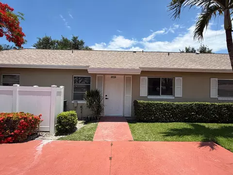 18720 Schooner Dr, Boca Raton, FL 33496
