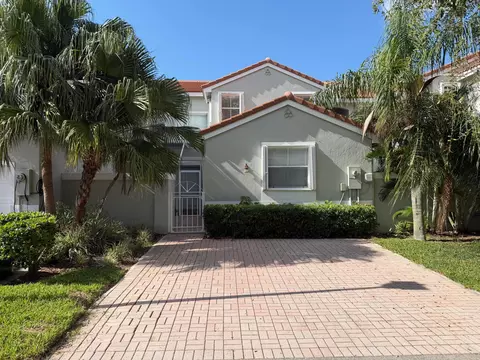 940 Doveplum Ct, Hollywood, FL 33019