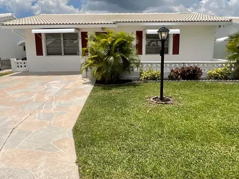 2016 SW 16th Ave, Boynton Beach, FL 33426