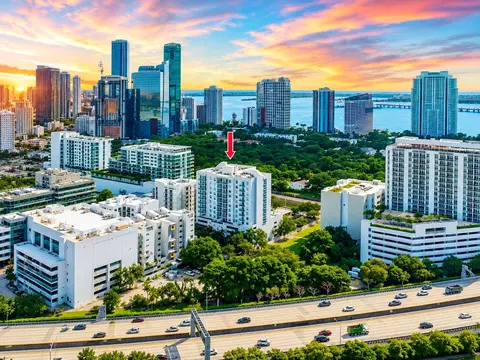 1723 SW 2nd Ave #909, Miami, FL 33129