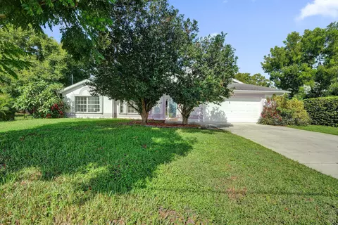 1212 SE Petunia Ave, Port Saint Lucie, FL 34952