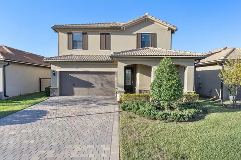 8623 Patron Ln, Lake Worth, FL 33467