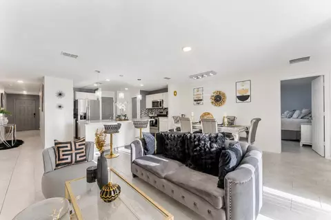 1122 SW Del Rio Blvd, Port Saint Lucie, FL 34953
