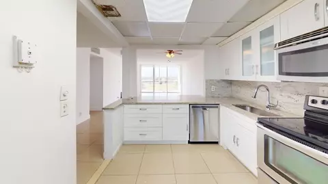 3080 N Course Dr #604, Pompano Beach, FL 33069