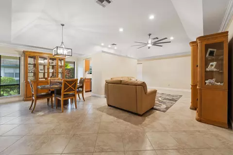 109 Half Moon Cir #C, Jupiter, FL 33458