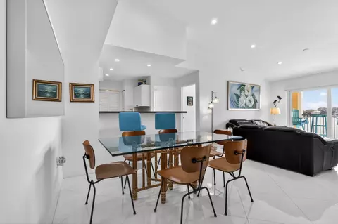 180 Yacht Club Way #304, Hypoluxo, FL 33462