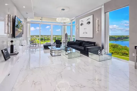 20155 Boca West Dr #PH B804, Boca Raton, FL 33434