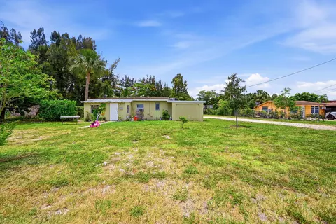 700 SW 8th St, Pompano Beach, FL 33060