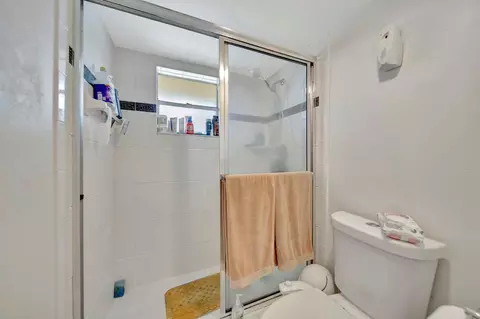 Bath - 3100 Holiday Springs Blvd #305, Margate, FL 33063 photo 2 of 4