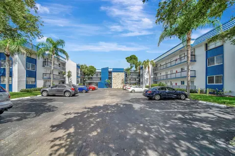 Exterior - 3100 Holiday Springs Blvd #305, Margate, FL 33063 photo 3 of 9
