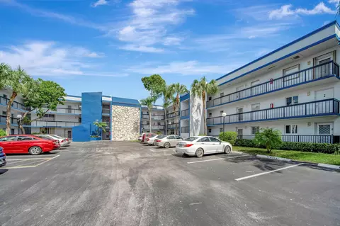 Exterior - 3100 Holiday Springs Blvd #305, Margate, FL 33063 photo 2 of 9