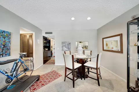 Dining - 3100 Holiday Springs Blvd #305, Margate, FL 33063 photo 3 of 3