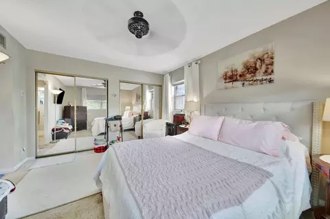 Bedroom - 3100 Holiday Springs Blvd #305, Margate, FL 33063 photo 3 of 5