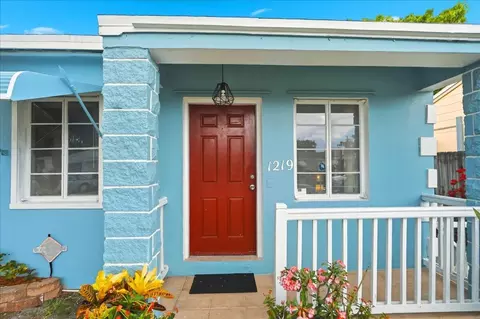 1219 N E St, Lake Worth, FL 33460
