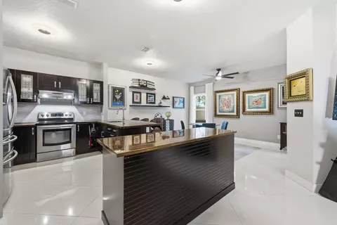5673 NW 117th Ave, Coral Springs, FL 33076