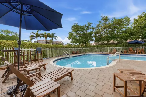 5673 NW 117th Ave, Coral Springs, FL 33076