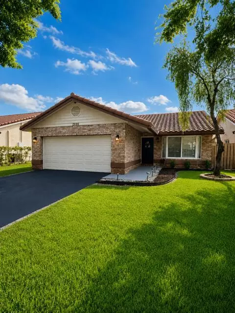 2696 NW 94th Ave, Coral Springs, FL 33065