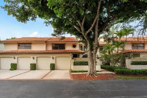 7942 La Mirada Dr, Boca Raton, FL 33433