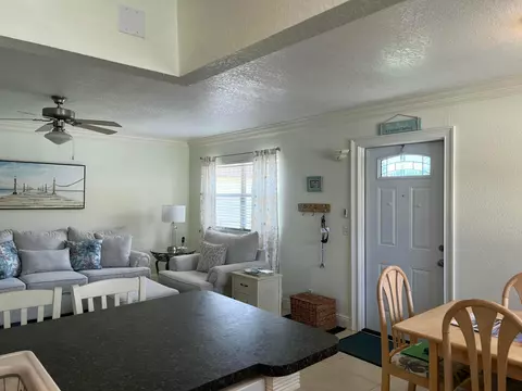 84 Saxony, Delray Beach, FL 33446