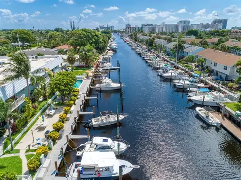 2400 NE 16th St NE #104, Pompano Beach, FL 33062