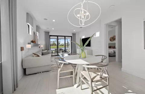 Dining - 2114 Sequoia, Naples, FL 34120 photo 2 of 5