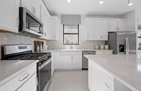 Kitchen - 2114 Sequoia, Naples, FL 34120 photo 2 of 6