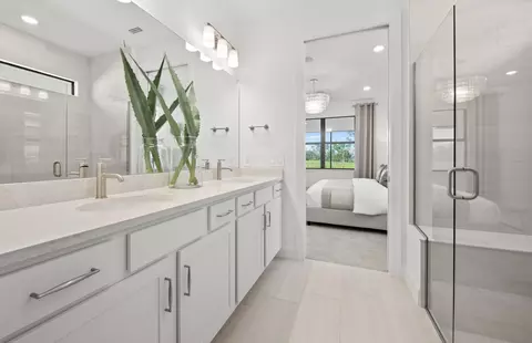 Bath - 2114 Sequoia, Naples, FL 34120 photo 2 of 4
