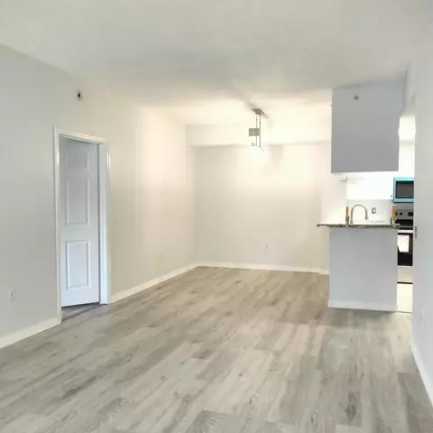 2803 Sarento Pl #111, Palm Beach Gardens, FL 33410