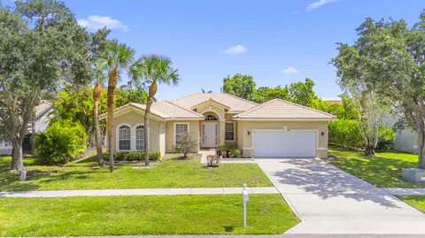 10555 Paso Fino Dr, Wellington, FL 33449
