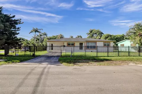 30 NE 139th St, Miami, FL 33161