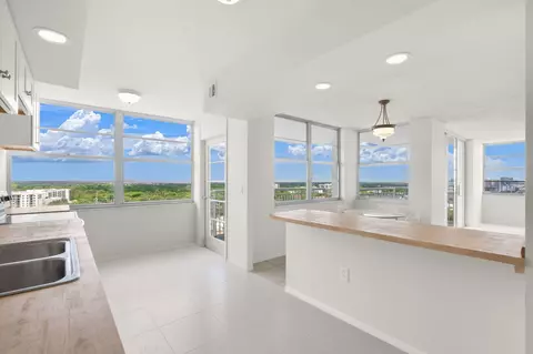 18011 Biscayne Blvd #1704-1, Aventura, FL 33160
