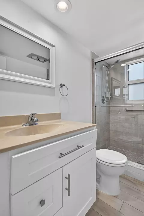 Bath - 3520 Oaks Way #110, Pompano Beach, FL 33069 photo 6 of 6